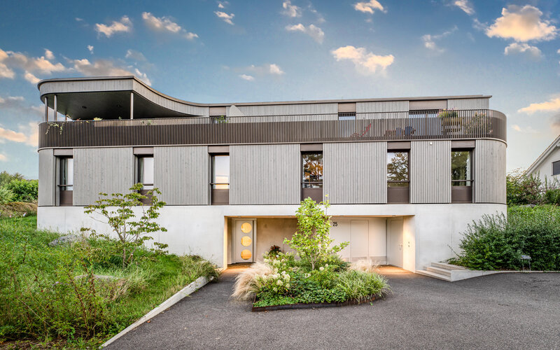 Residential building with 4 flats in Maur